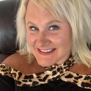 Meet your Posher, Stacie